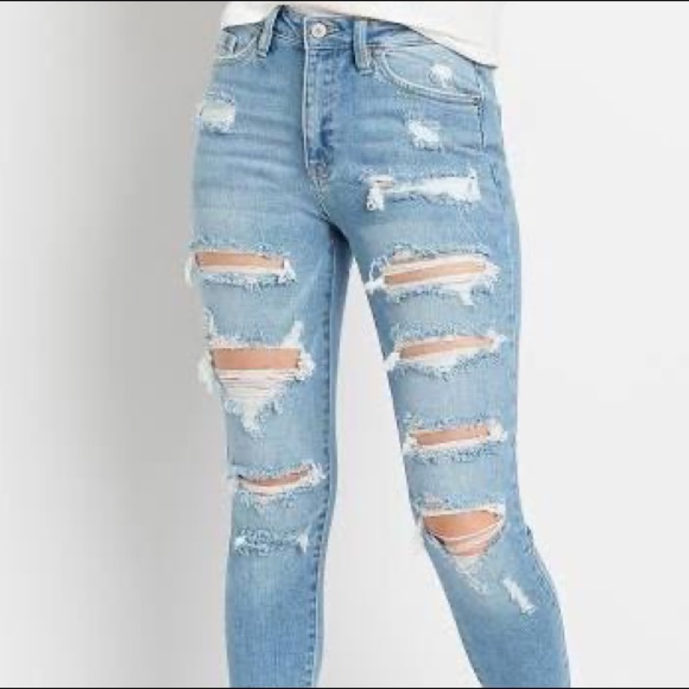 KanCan Skinny Heavily-Distressed Jeans, Size 24